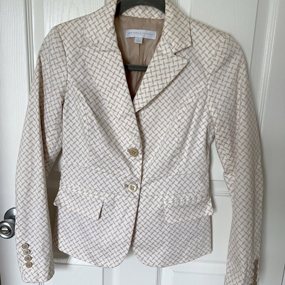 New York & Company Cream Tan Blazer Tailored Fit - Picture 1 of 6